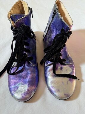 Spellbound EU 42 Purple Iridescent Leather Ankle Boots Lace Up Zip
